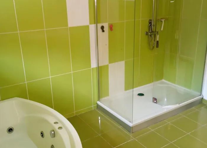 New Spacious Villa! Pensionat