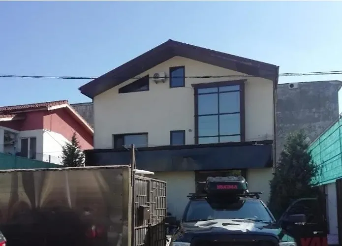 Konukevi New Spacious Villa! Bükreş